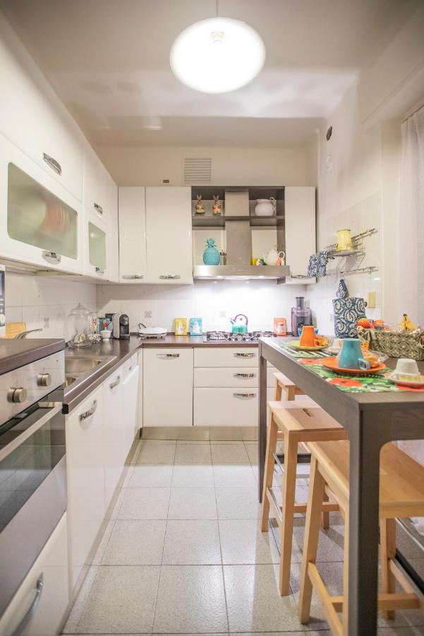 Bed&Breakfast Relax In The Lake เดเซนซาโนเดลการ์ดา ภายนอก รูปภาพ