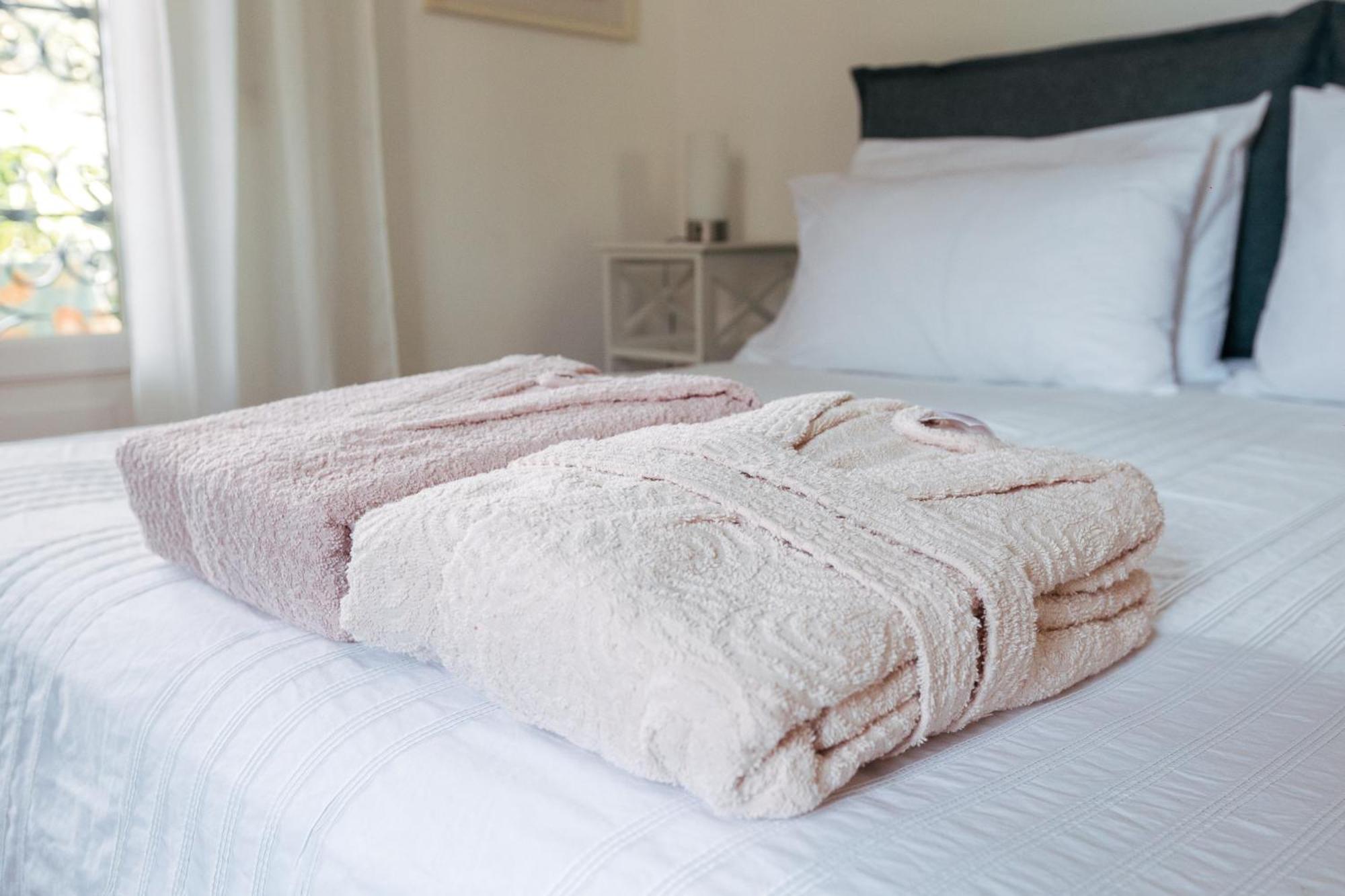 Bed&Breakfast Relax In The Lake เดเซนซาโนเดลการ์ดา ภายนอก รูปภาพ